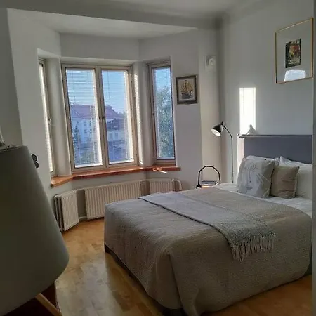Top-floor Studio, Near Park & Sea, Great Transit Lägenhet Helsingfors