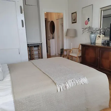 Lägenhet Top-floor Studio, Near Park & Sea, Great Transit *
