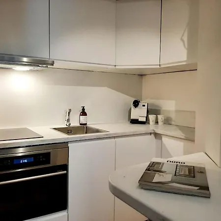 Top-floor Studio, Near Park & Sea, Great Transit هلسنكي