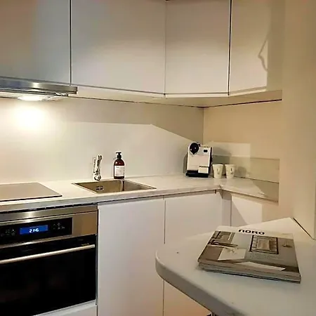 Top-floor Studio, Near Park & Sea, Great Transit Апартаменты